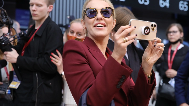 Собчак заступилась за комика Сабурова, которому закрыли въезд в Россию