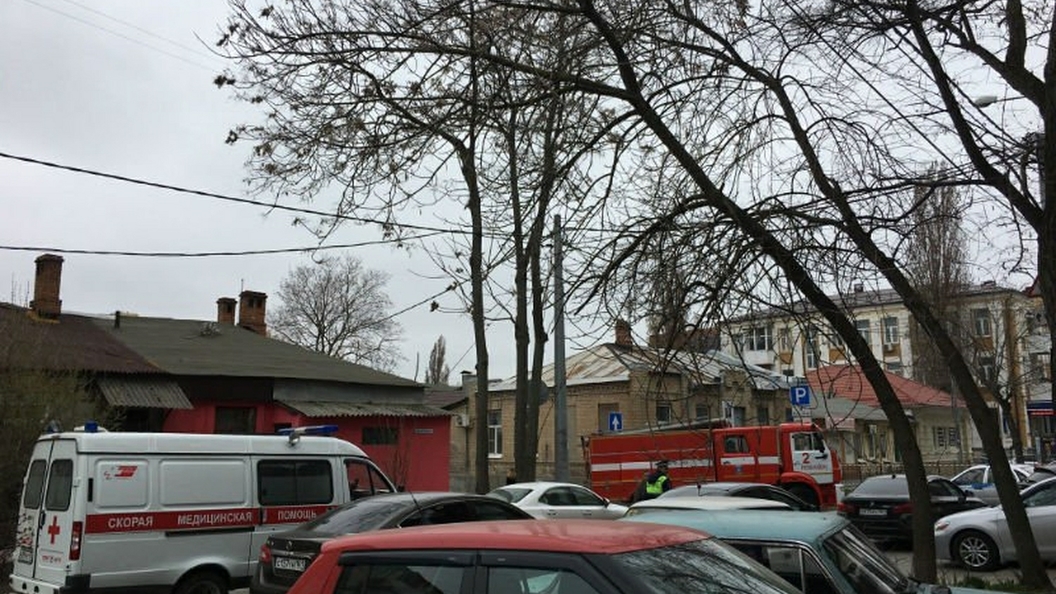 Из-за пожара в центре Ростова-на-Дону введен режим ЧС Из-за пожара в центре Ростова-на-Дону введен режим ЧС