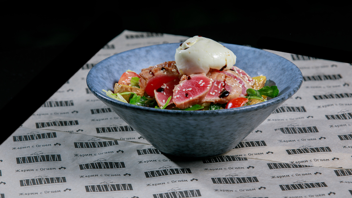 Гастроэнтеролог назвала продукты, которые вредно есть на ночь