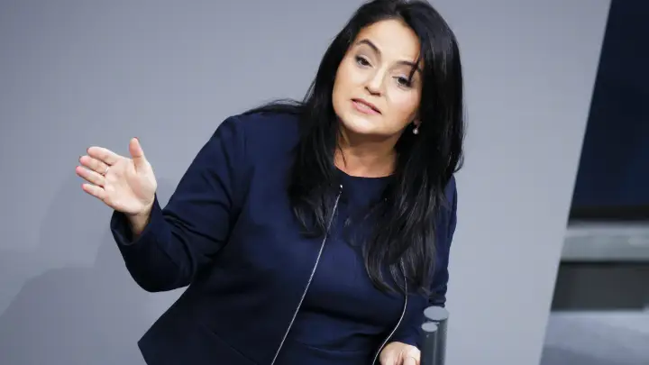 Это безумие должно быть остановлено: Депутат будестага потребовала вернуть русскую нефть