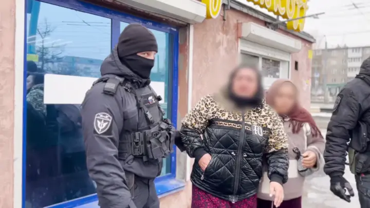 Погрузили в ГАЗель: пятерых цыганок задержали на вокзале Челябинска