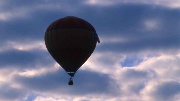 Киев снова охотится за НЛО: Истерика началась из-за воздушного шарика