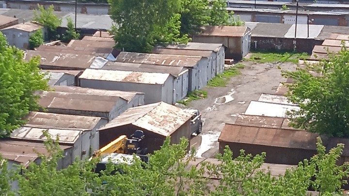 В Кемерове на Мичурина сносят гаражи для строительства дороги