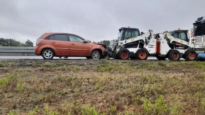 40-летняя автомобилистка ехала из Москвы в Ростов-на-Дону и врезалась в дорожную машину