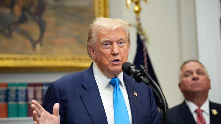 Получасовой разговор Трампа с Келлер-Зуттер обернулся катастрофой и пошлинами для Швейцарии