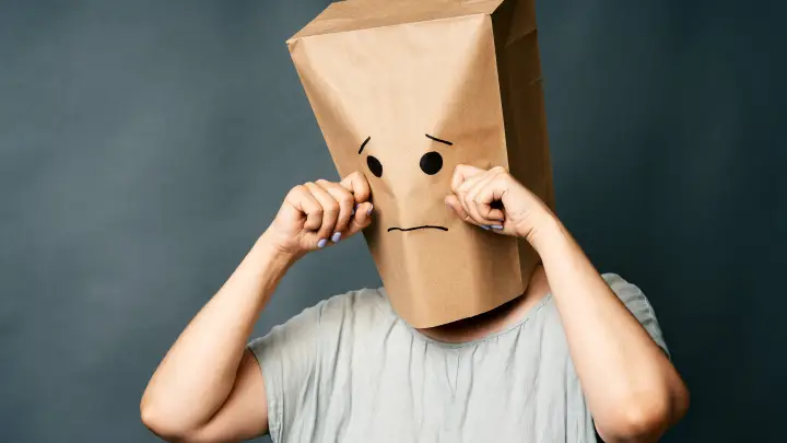 Русские страшно пытали азовца*: Мешок на голову, ток. А потом в чат вошла физика за седьмой класс