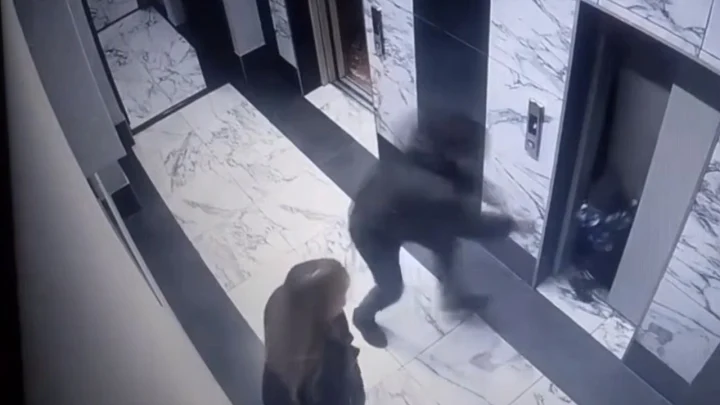 В Воронеже трёхлетний мальчик провалился в шахту лифта в новом жилом комплексе