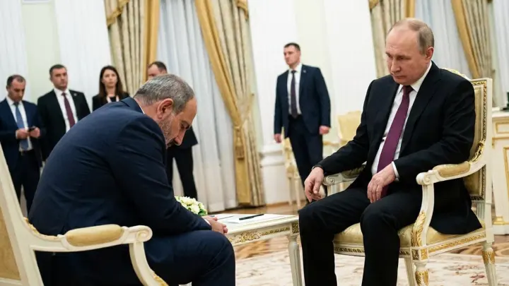 Пашинян пошёл на поклон к Путину. История с абрикосами довела до предела