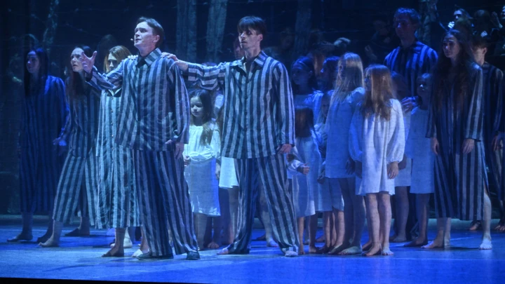 VR-миры, театральные страсти и кинобомба: Культурные новости России 23 апреля 2025