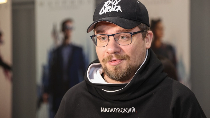 Гарик Харламов попал в скандал из-за парковки: его авто наказали кефиром
