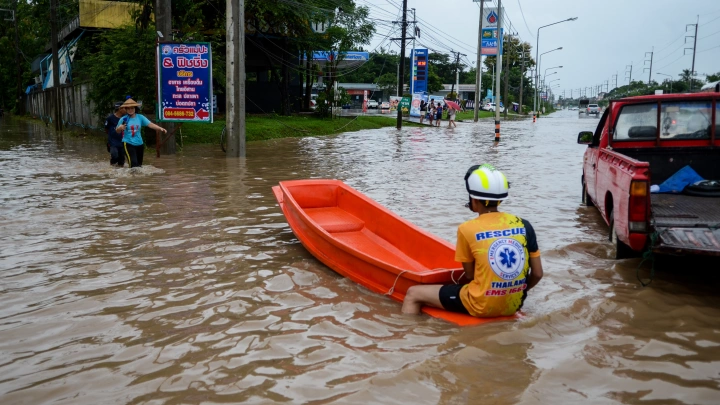 Русский турист из Новосибирска в ловушку в тайском отеле из-за наводнения