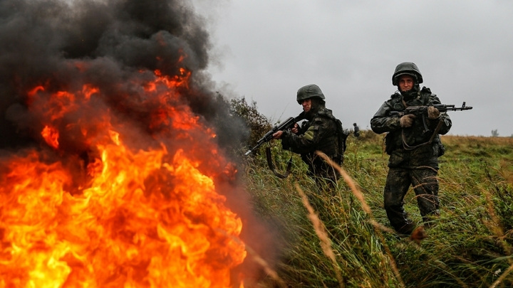 Не в силах ждать: Русский актёр на себе испытал ожидание атаки и передал это в стихах