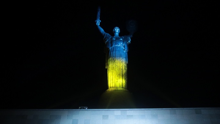 Спецоперацию США против России по пунктам раскрыл Слуга народа