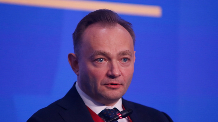 Следствие просит арестовать замглавы Минцифры Паршина за получение взятки