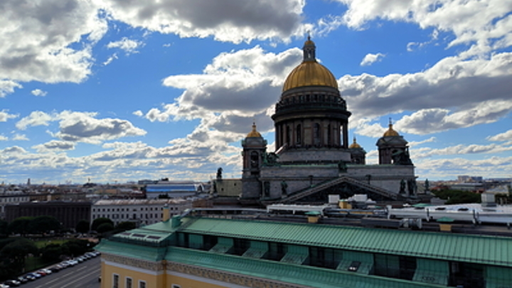 Смольный снимет два ограничения на выдачу памятного знака Родившемуся в Санкт-Петербурге