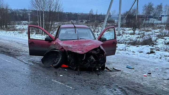 На трассе Ростов-Иваново-Нижний Новгород в Тейковском районе в ДТП погиб водитель «Лады Калины»