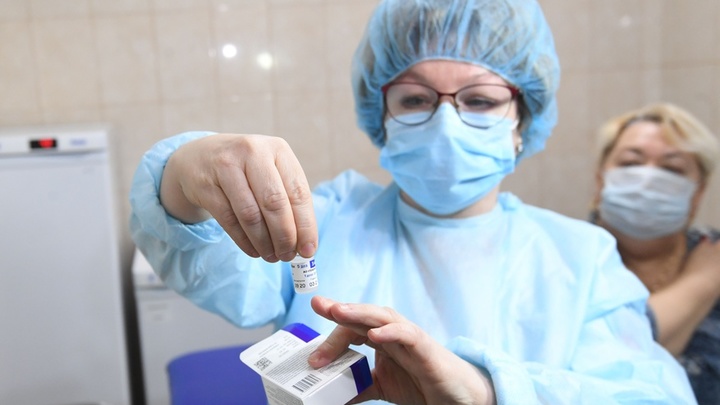 Прививки нарасхват: оставшиеся 9 000 доз вакцины от COVID в Петербурге уже расписаны