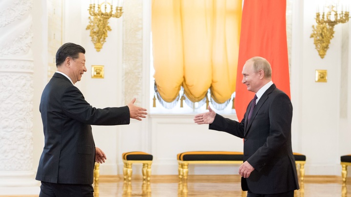 Си Цзиньпин на встрече с Путиным высказался о выборах-2024: Народ поддержит вас