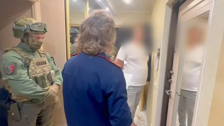 Миллион за покровительство: главу Лужского района поймали на горячем
