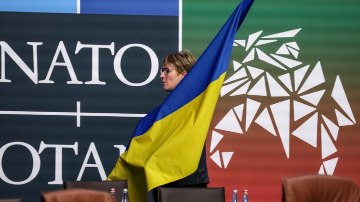 Докажет правоту Путина: Экс-разведчик сообщил, к чему привёдет конфликт НАТО с Россией