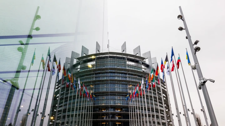 А вот это уже серьёзно. В ЕС пошли на радикальные меры против России