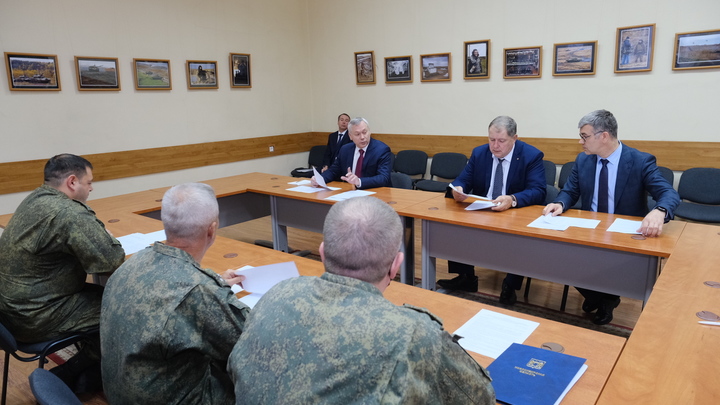 Новосибирская область отправила очередную партию техники в зону проведения СВО