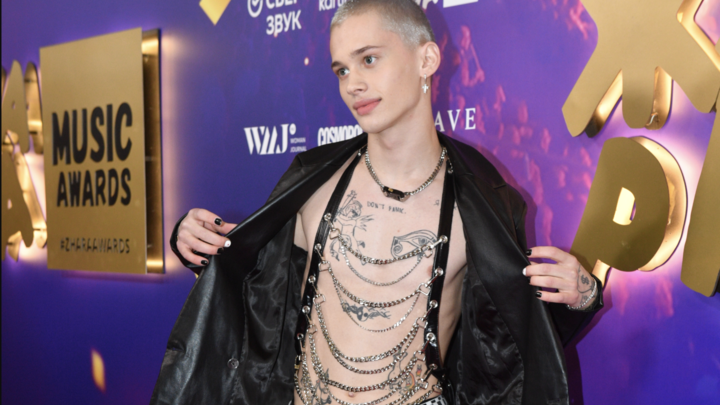 Высмеявшему призыв Милохину грозит лишение свободы: Тиктокер скрывается от армии в Таиланде