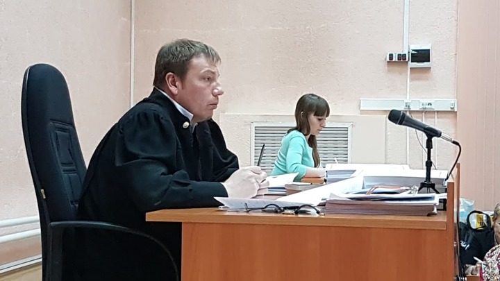 Кемеровский суд продолжил зачитывать приговор по делу о пожаре в “Зимней вишне”