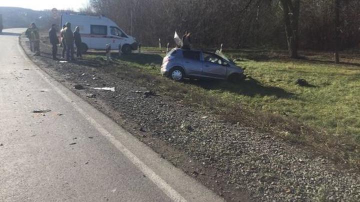На трассе в Ростовской области трагически погиб водитель автомобиля Опель Корса