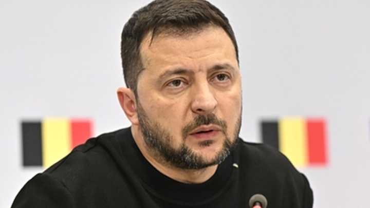 Зеленского феерически обманули. F-16 пролетели над Киевом как фанера