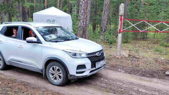 В Ивановской области суд прекратил производство по делу о перекрытии проезда к Святому озеру