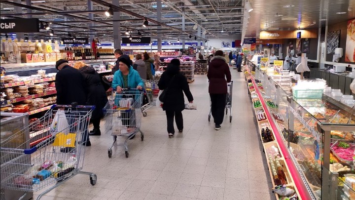 Санкции не наносят ущерба: Иностранцы удивились русским ценам в магазинах
