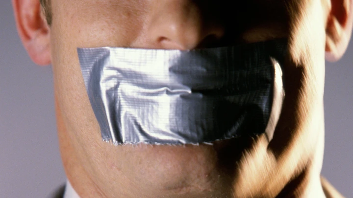 И дети замолчали. Почему многодетной семье пришлось бежать из Латвии: Язык меньшинств