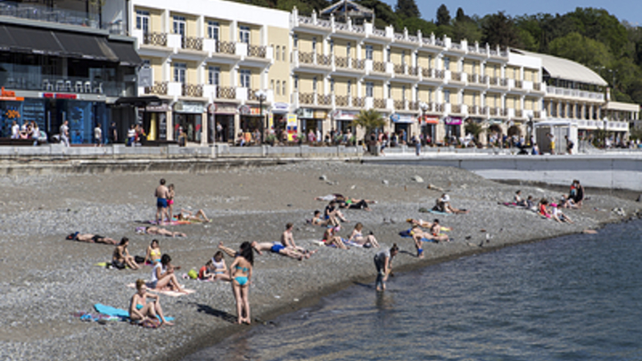 АТОР: Краснодарский край рискует потерять половину туристов из-за антиковидных ограничений