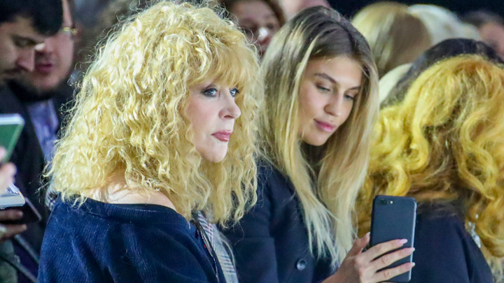 СМИ: Пугачевой придется приехать в Россию, чтобы продать дачу