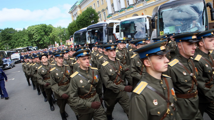 На Парад Победы в Новосибирске пустят только со справками об отсутствии коронавируса