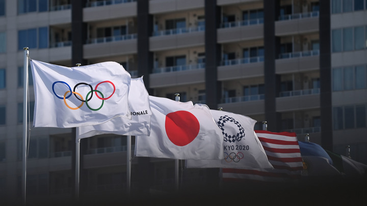 Это же надо так выкрутить!: Американец показал русским пример правильного спорта