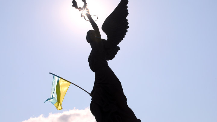 Гордон предложил переименовать Украину в Россию - видео