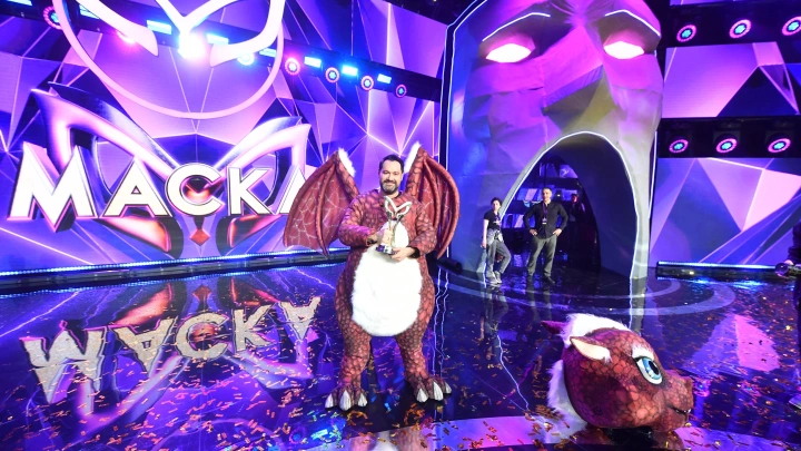 Шоу квадроберов идёт в прайм-тайм: Актриса Яна Поплавская раскритиковала Маску