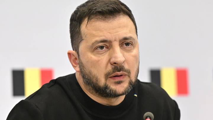 Ведёт к катастрофе: Арестович* обвинил Зеленского в неадекватности и лжи