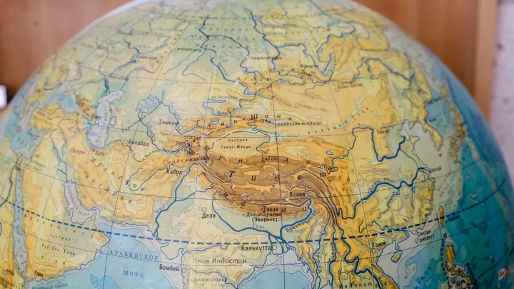 МИД Южной Кореи уклонился от прямого ответа на критику за глобус с Крымом