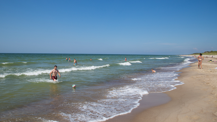 В Геленджике экс-полицейский избил предпринимателя на пляже