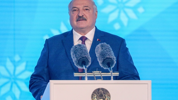 Лукашенко: Белоруссии нужно быть готовой к войне