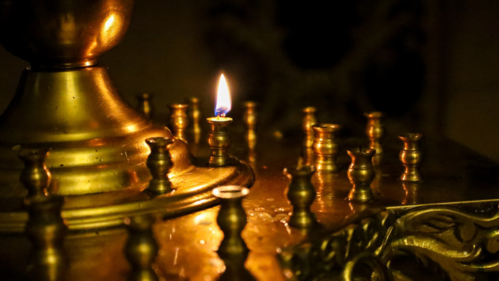 Погиб, снимая репортаж: Известия сообщили о гибели в зоне СВО своего военного корреспондента