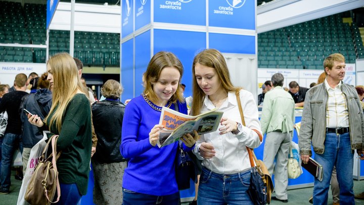 Полторы тысячи рублей пособия: как в Санкт-Петербурге помогают безработным во время пандемии