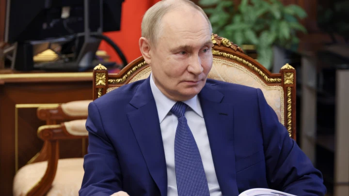 Путин удивился званию девушки, работающей на атомном флоте