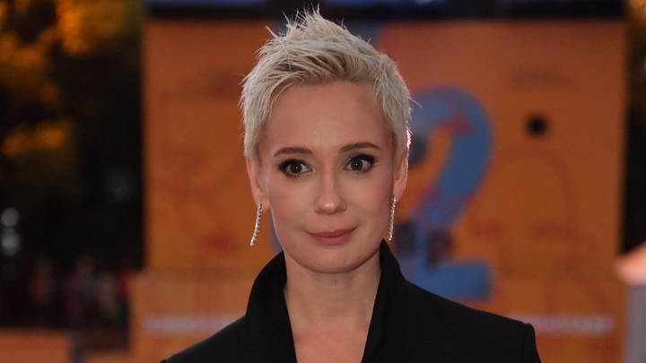 Словом, безвкусица: Очки в западной тусовке не помогли ни Хаматовой, ни Белому