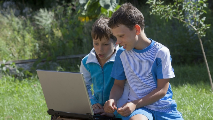 Чтобы дети могли учиться: Малоимущим семьям предложили новые выплаты