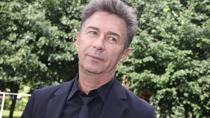 Я же не на Луне обитаю: Сюткин интеллигентно высказался о своей пенсии