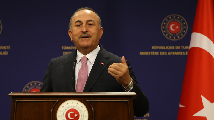 Спасибо, дорогой: Главы МИД Турции и Конго внезапно при всех заговорили по-русски